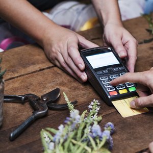 How to Use a Credit Card Without a Pin Number