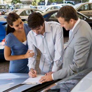 New Car Guide: Buying vs. Leasing