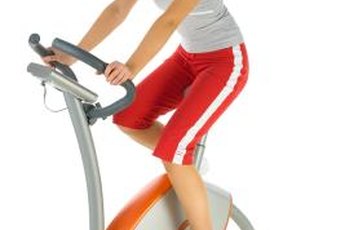 Get the most out of your stationary bike workout by maintaining the right posture while sitting.