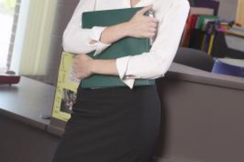 The proper dress for an administrative interview depends on the industry.