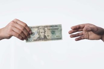 When loaning money, a promissory note can seal the deal.