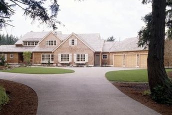 Even a beautiful "underwater" home is hard to get rid of.