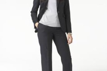 Pick classic, tailored pieces.
