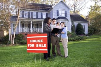 A short sale is an option lenders give buyers.