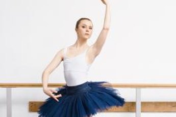 Many dancers use ballet barre exercises to tone and shape their abductor muscles.