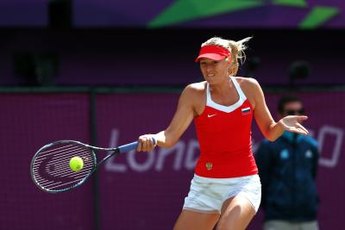 Stars like Maria Sharapova don't choke in the clutch.