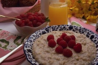 Oat meal and berries are rich in soluble fiber.
