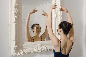 Classical ballet workouts mimic the structure of ballet classes.