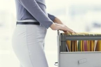Some states allow employees access to personnel files.