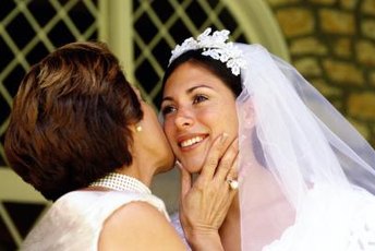 Who’s the boss? Usually the bride, but don’t forget the bride’s mother.