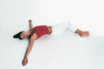The knee drop is one of Irmgard Bartenieff's basic six exercises.