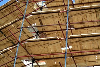 scaffolding wood planks