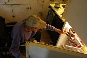 How to Unclog the Refrigerator's Water Dispenser Line ...