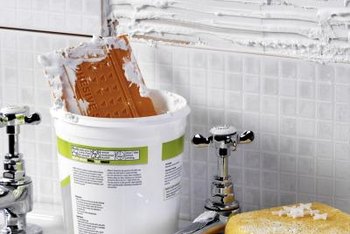 How To Make An Easy And Cheap Backsplash For The Bathroom