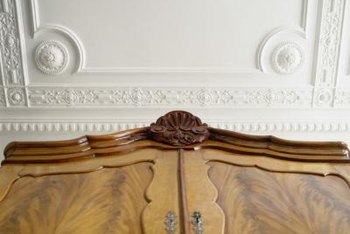 How To Use Molding To Create Ceiling Designs Home Guides