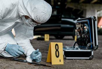 Duties & Responsibilities for a Crime Scene Investigator | Work - Chron.com
