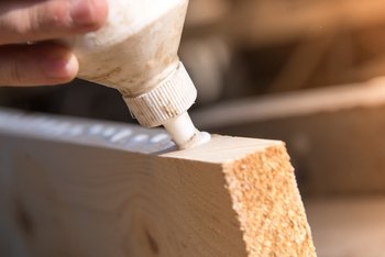 does liquid nail work on wood