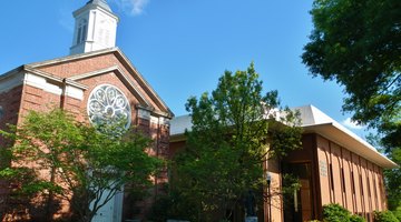 The Chapel (left) and the Cason J. Callaway Science Building (right).