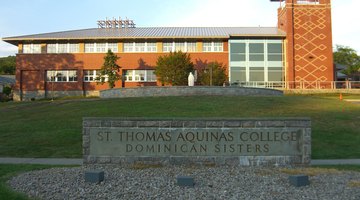 The campus of St. Thomas Aquinas College, showing Costello Hall in the background.