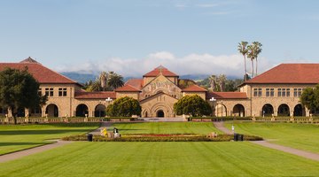 View of Stanford University from the Oval.