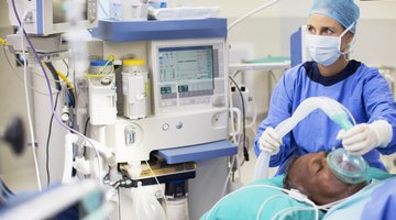 What College Courses Are Prerequisites for a Nurse Anesthetist?