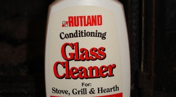 Glass cleaner with silicone