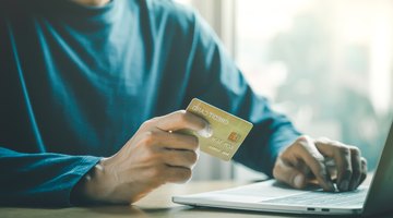Cómo reparar la banda magnética de una tarjeta bancaria