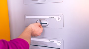 Cómo activar una tarjeta de débito Visa
