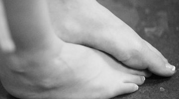 Cómo aliviar el dolor de pies causado por permanecer parado durante 10 horas al día
