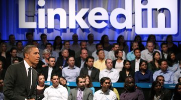 Everrybody who´s everybody has a LinkedIn profile, even President Obama.