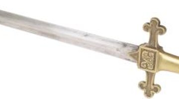 Miecze są wyraźnie używane w kilku częściach Hamleta.