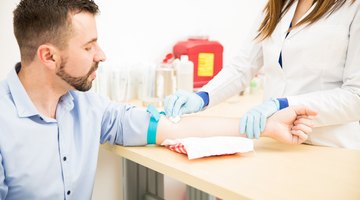 ¿Cuánto tiempo toma recibir los resultados de un examen de sangre en el trabajo?