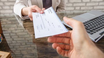 Cómo verificar un cheque de caja