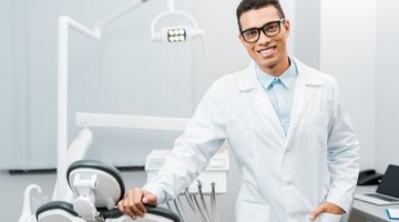 ¿Cuánto cuesta un relleno dental en Estados Unidos?