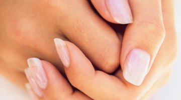 Razones y curas para las uñas partidas