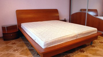 Place a plastic cover on the mattress to keep pests from getting in.