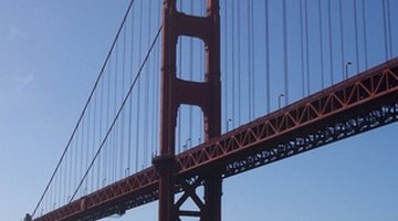 Golden Gate Bridge, a San Francisco landmark.