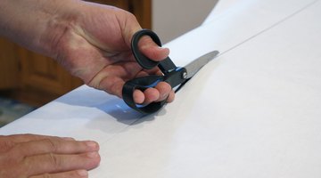 Cut the film to size.