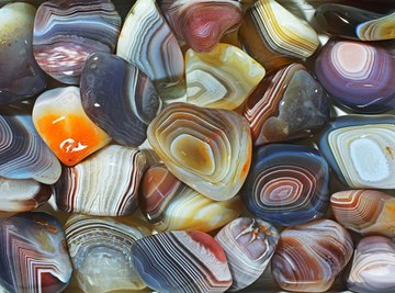 How to Find Agates