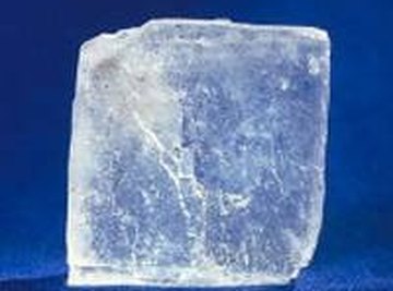 Halite (sodium chloride)