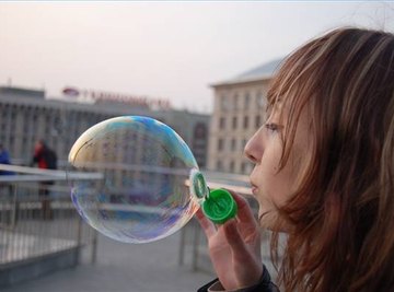 Physics - Physics of Blowing Bubbles