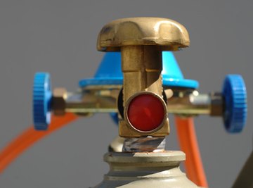 Gas pressure is regulated with a flow control valve.