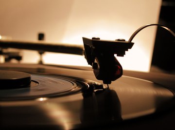 You can make your own record player with ordinary household objects.