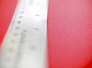 Engineers ruler deals smallest measurement