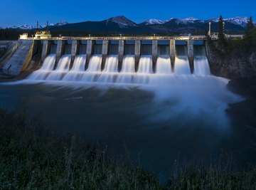 Hydro Power Vs. Solar Power Advantages