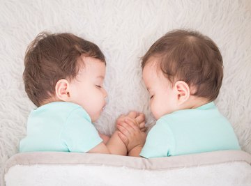 The Differences in Fraternal & Paternal Twins