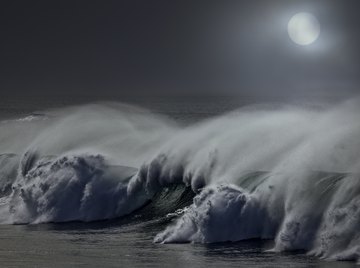 The Effects of the Moon Phases on Ocean Tides