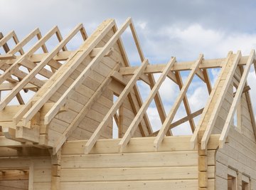 How to Calculate Roof Truss Dimensions
