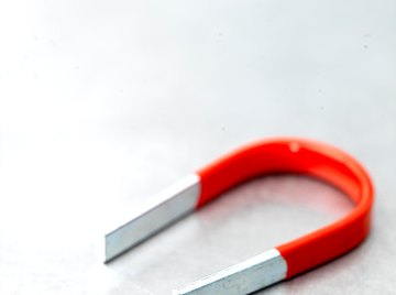 Photograph, Scissors attracted to a horseshoe magn