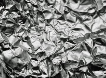 Aluminum foil can be made into a powder pretty easily.